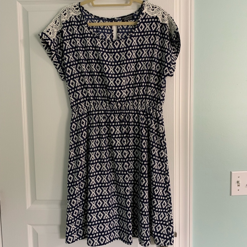Navy and white dress with lace detail. Size XL